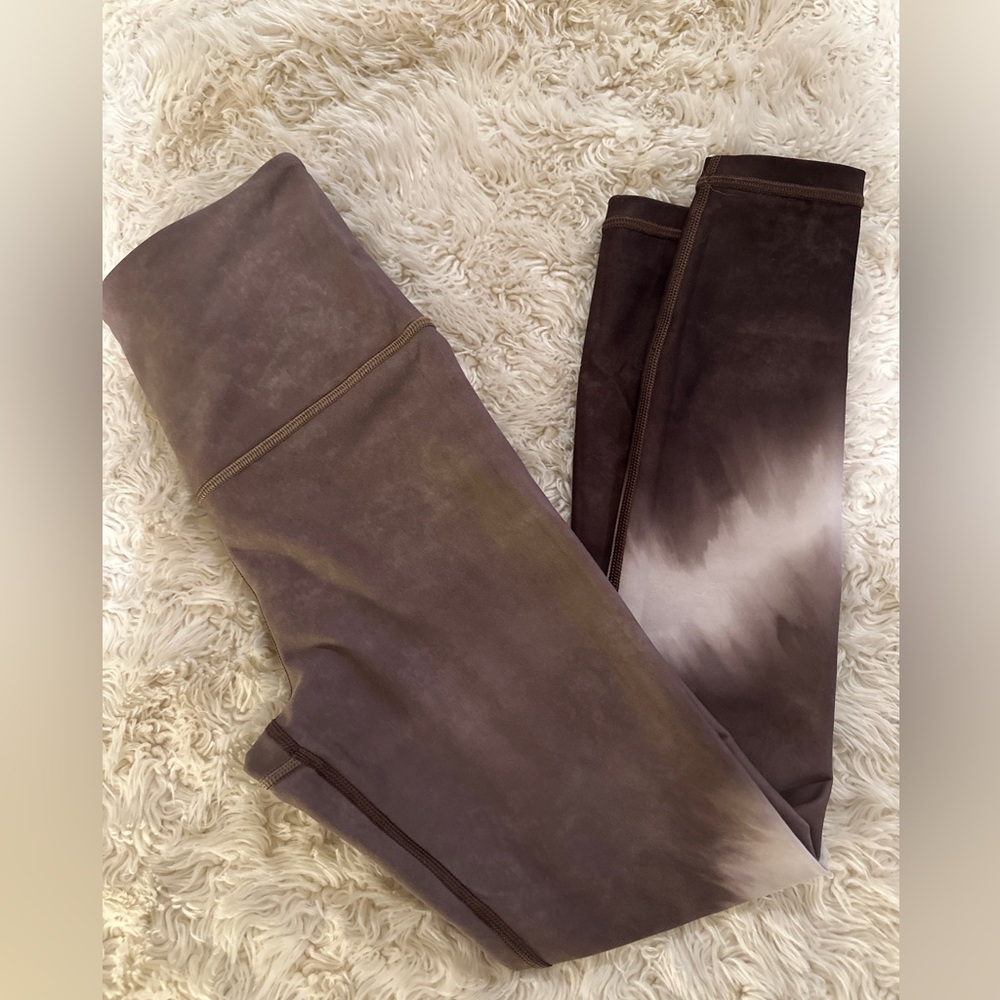 Athleta tie dye leggings